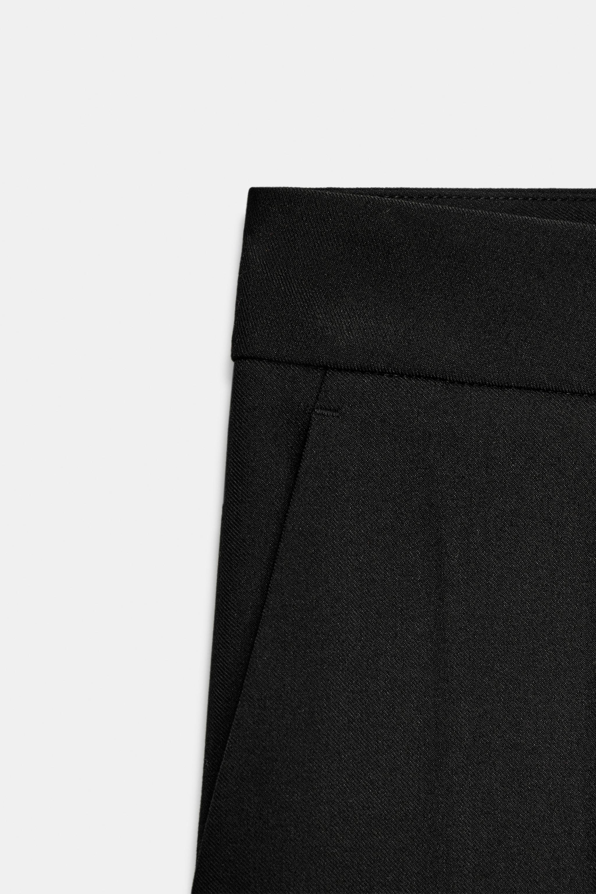 PLEATED TAPERED PANTS